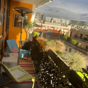 https://a-lombre-de-la-tour-eiffel-au-bord-de-la-seine.fr-paris.fr