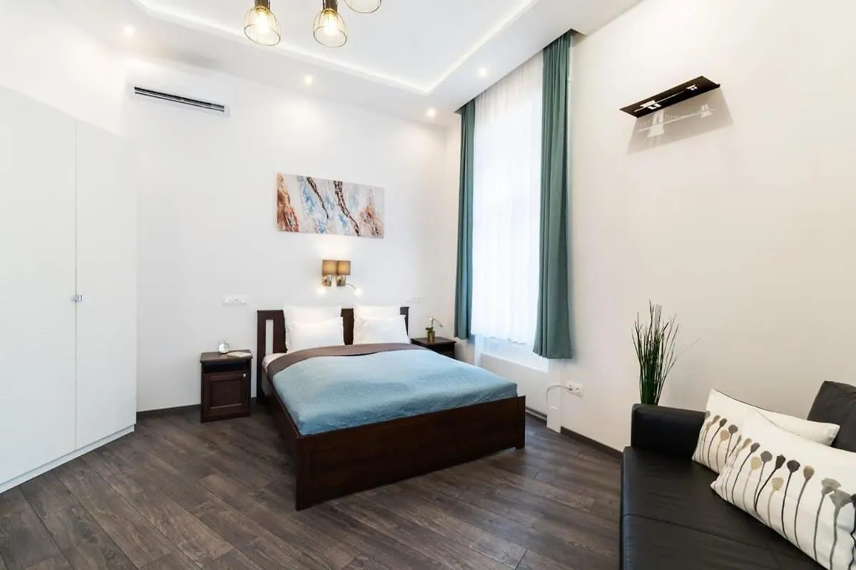 Comfy New Apartment At Castle Budapesta 0*,